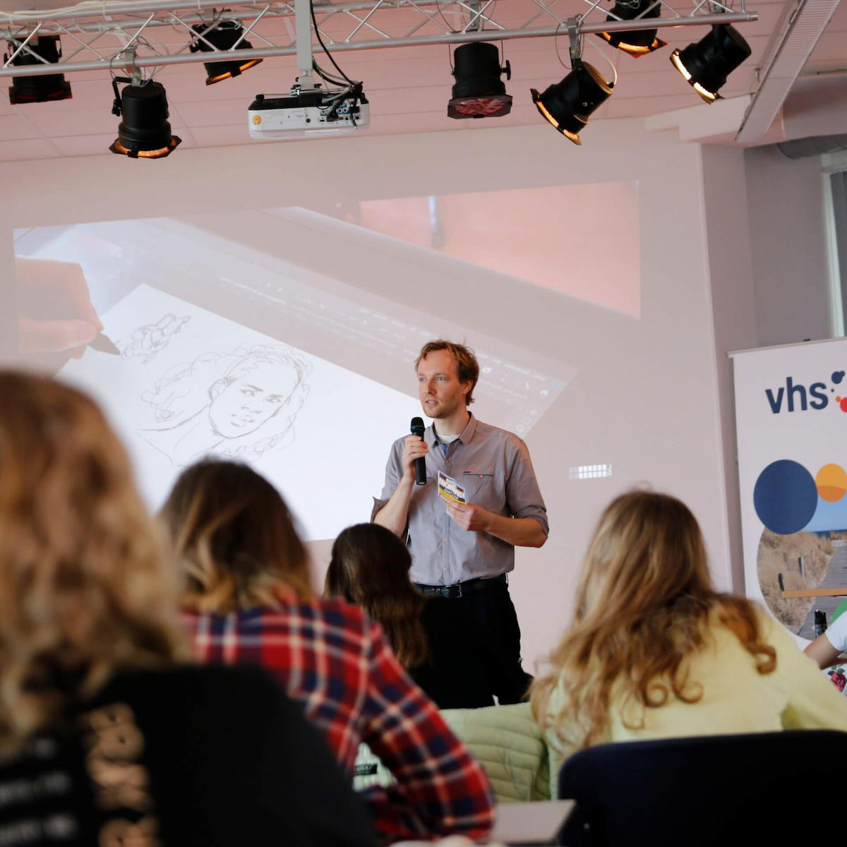 ドイツの専門大学・VHS講師。